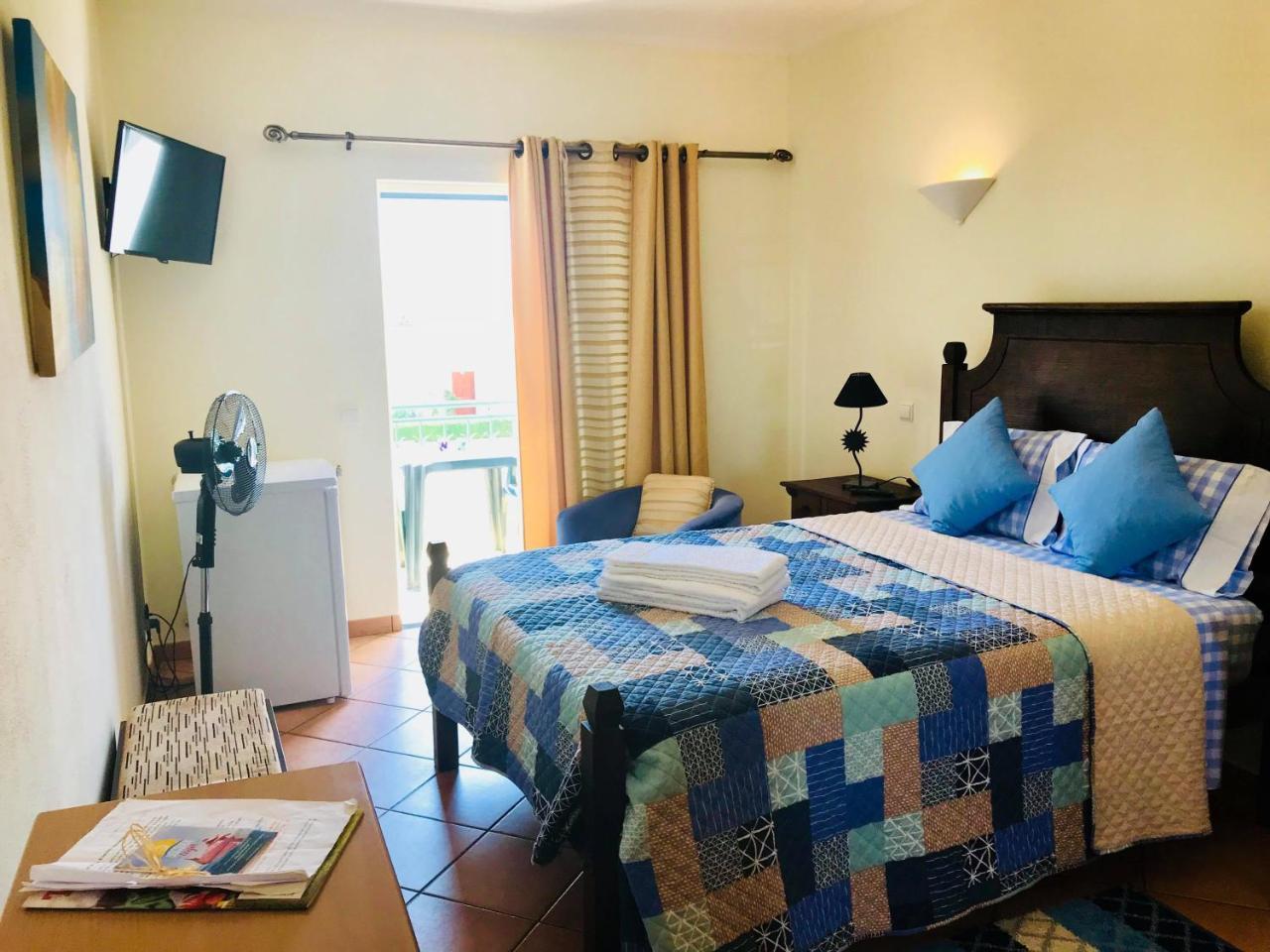Bella & Gordinho Guesthouse Лагос Екстериор снимка